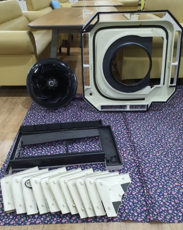 천장형 에어컨 부품 분해 세척 완료 - 팬 루버 필터 개별 세척