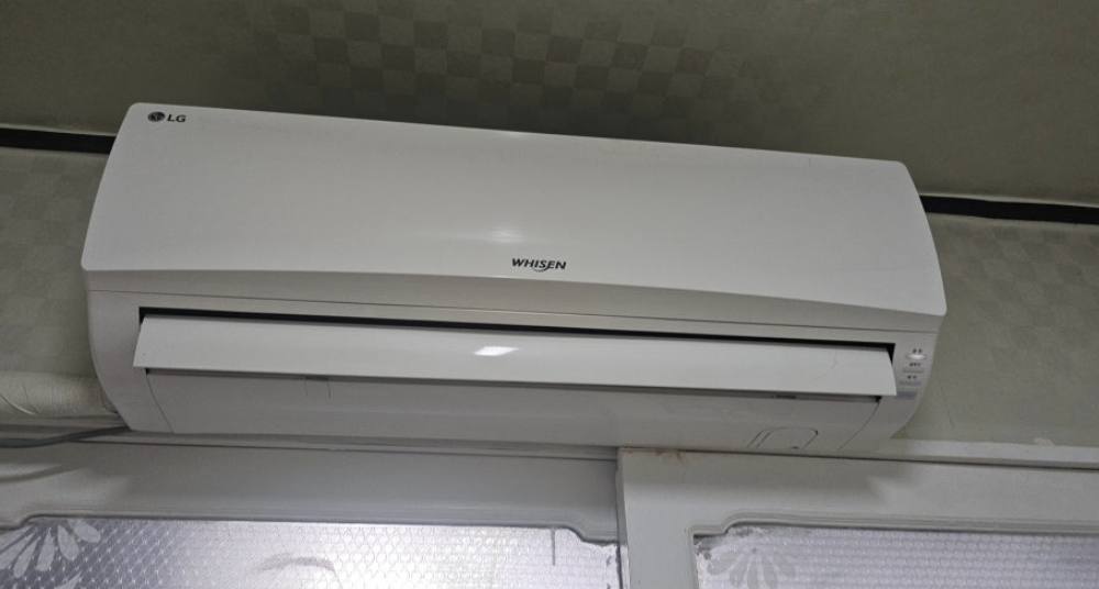 벽걸이 에어컨 청소 전